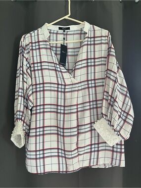 Plaid V-Neck Blouse with Pearl-Cuff Detail - White with Navy & Red